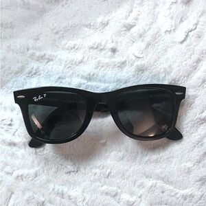 Ray-Ban Polarized Original Wayfarer Classic Sunglasses